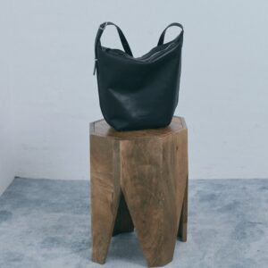 Mind Bridge Minimalist Soft Leather Hobo Bag 極簡軟皮革肩背包 (經典黑)